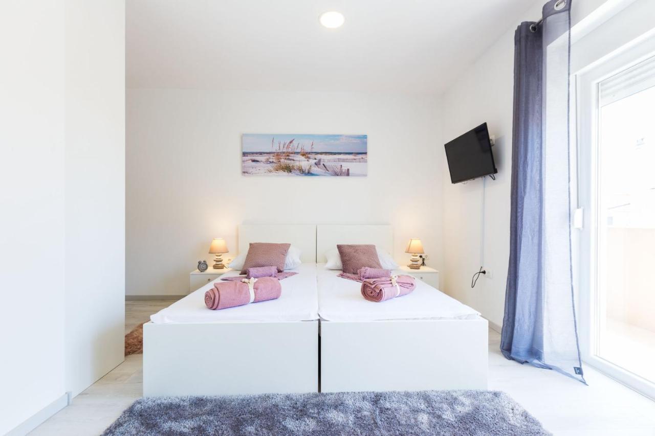 2Sis 2 Apartments Zadar Exterior photo