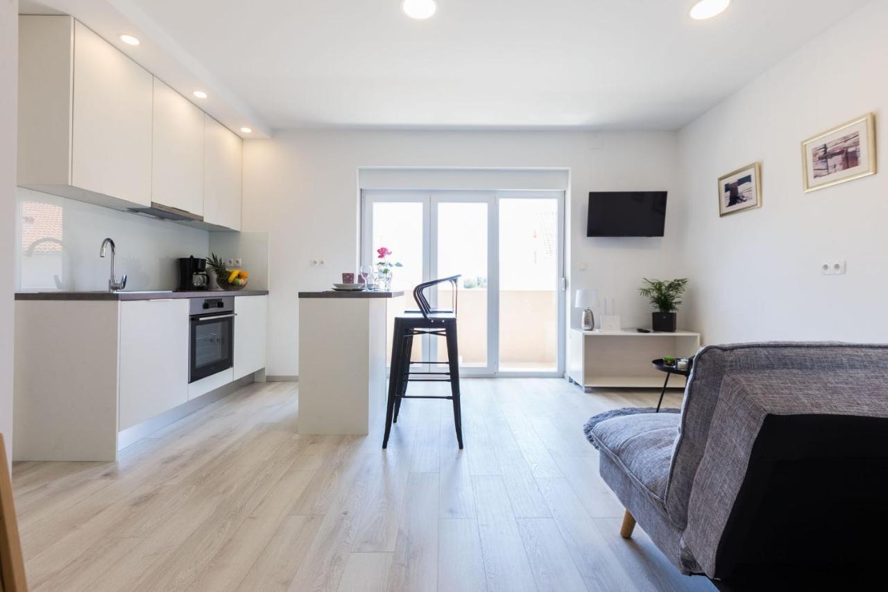 2Sis 2 Apartments Zadar Exterior photo