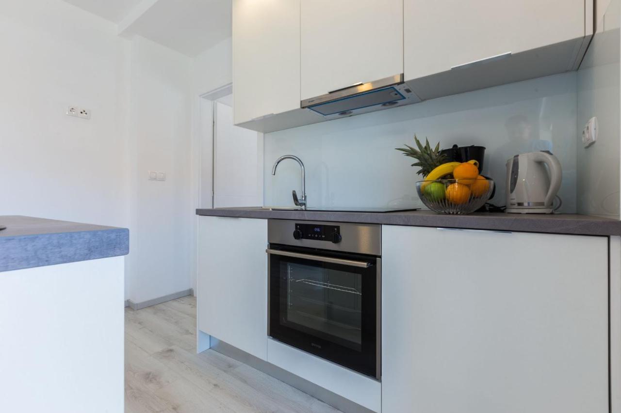 2Sis 2 Apartments Zadar Exterior photo